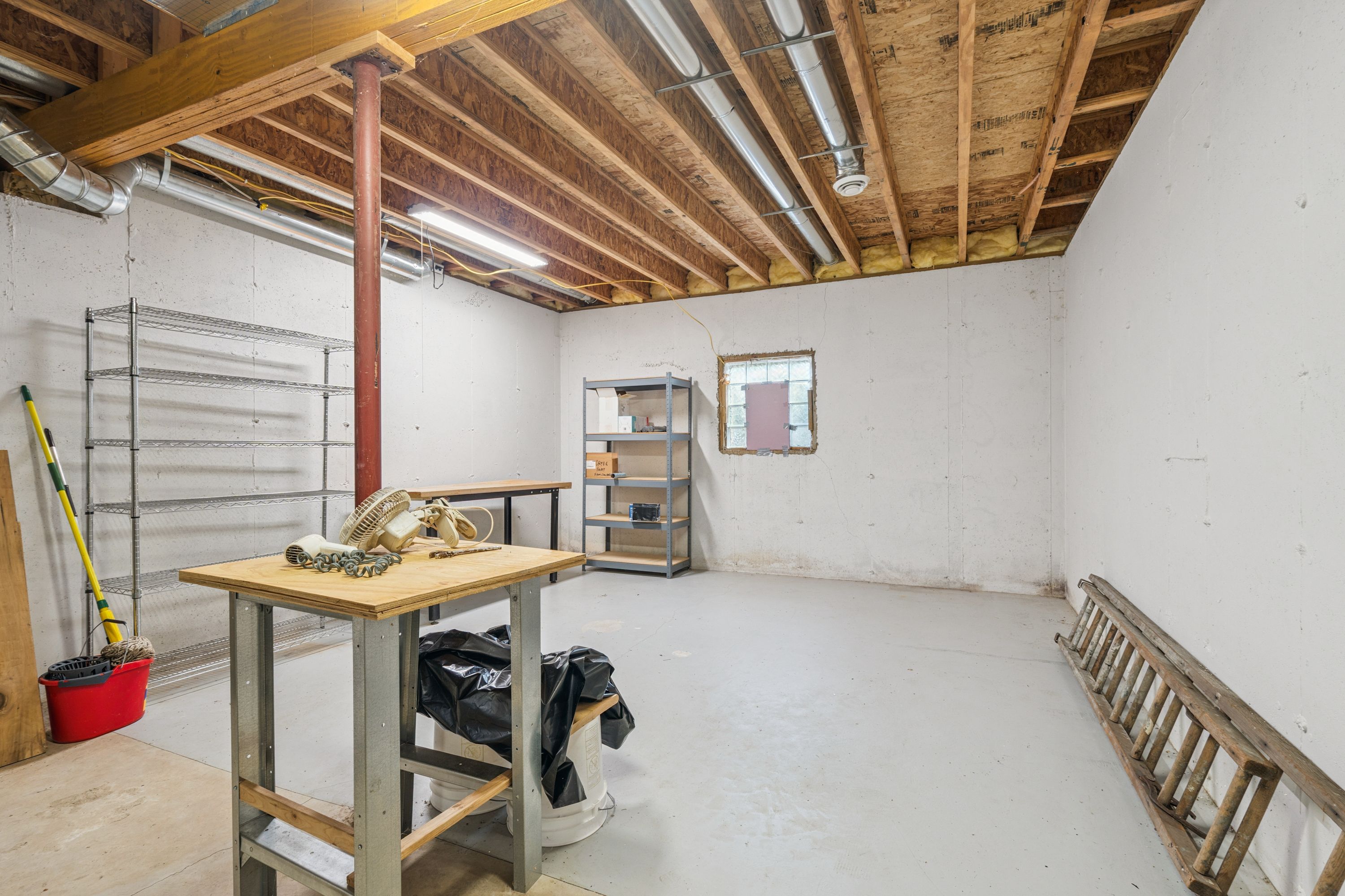 Listing Photo: 33-194 7985 Spore Rd